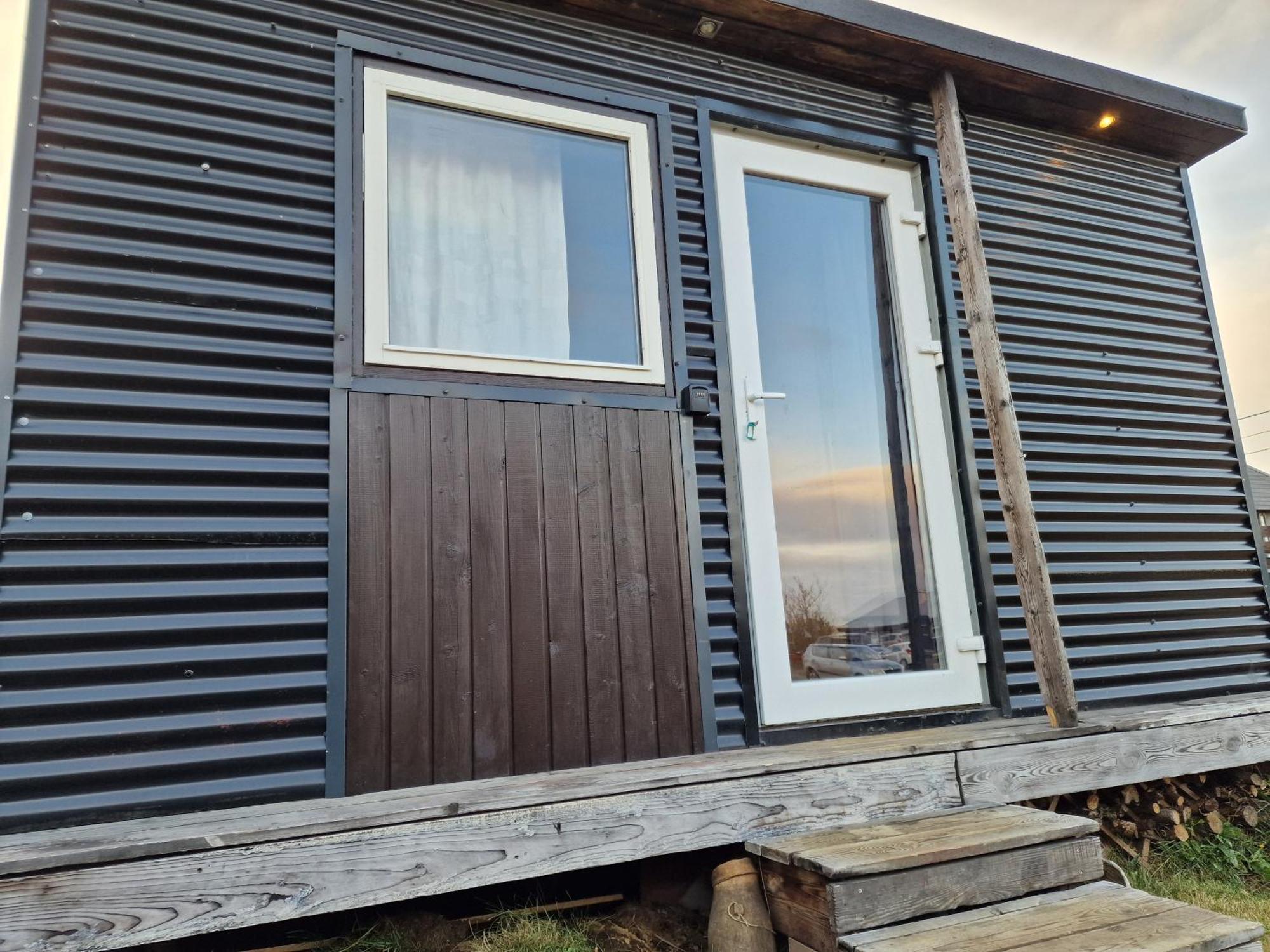 Villa Hunters Little House Gardur Zimmer foto